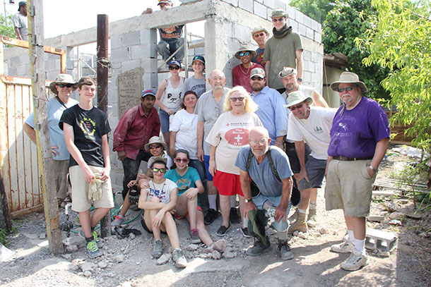 Pablo and Elizabeth with the team who built their house in Reynosa