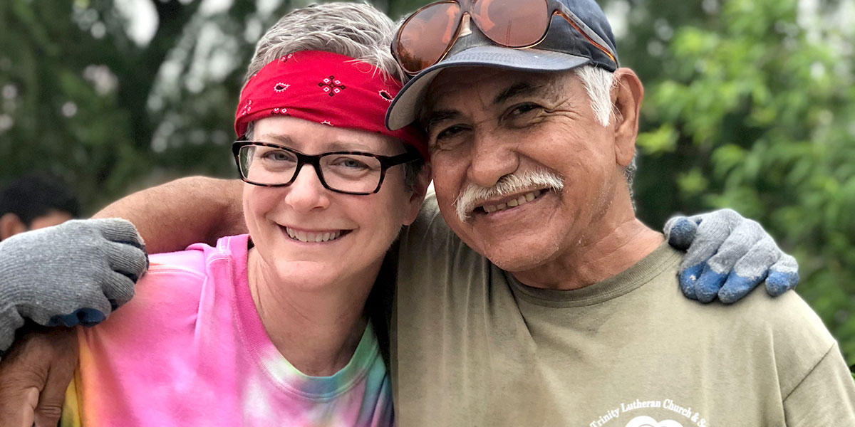 Friends working together on the jobsite in Reynosa