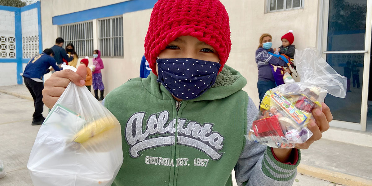 Providing meals to kids at our childrens nutrition program in Reynosa Mexico