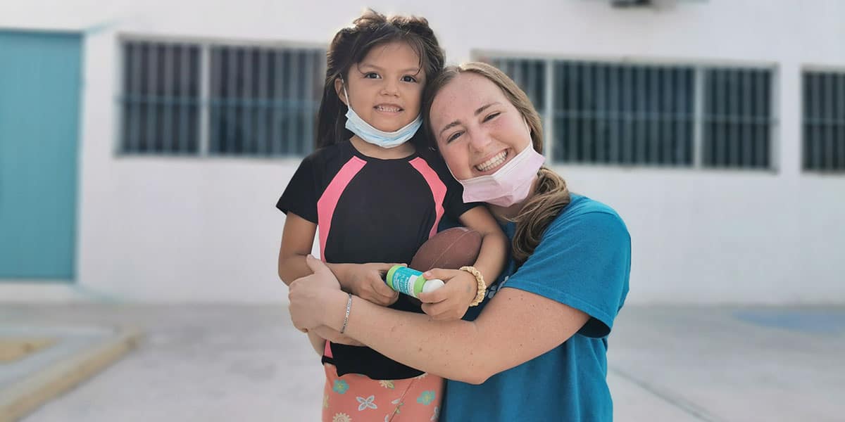 Friends from Reynosa and North Carolina at the childrens nutrition program in Mexico
